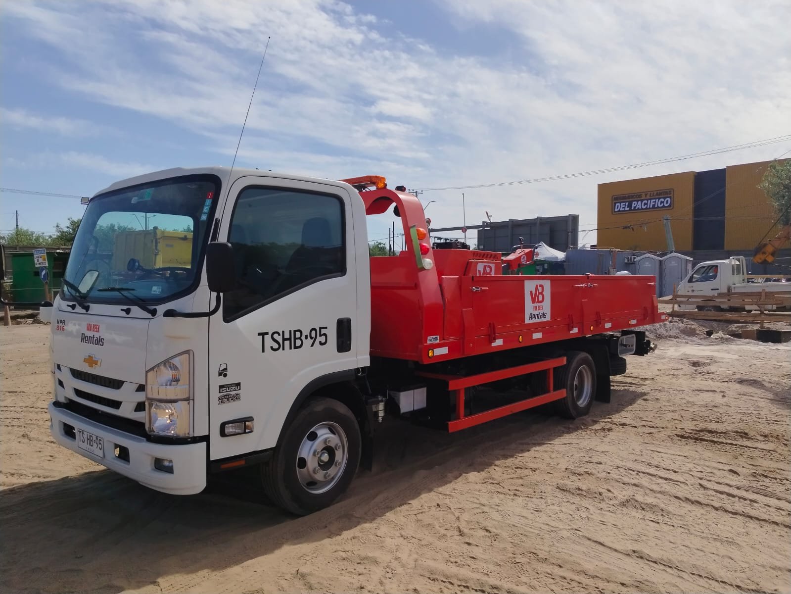 Arriendo de Camión Pluma Isuzu - Imagen 5